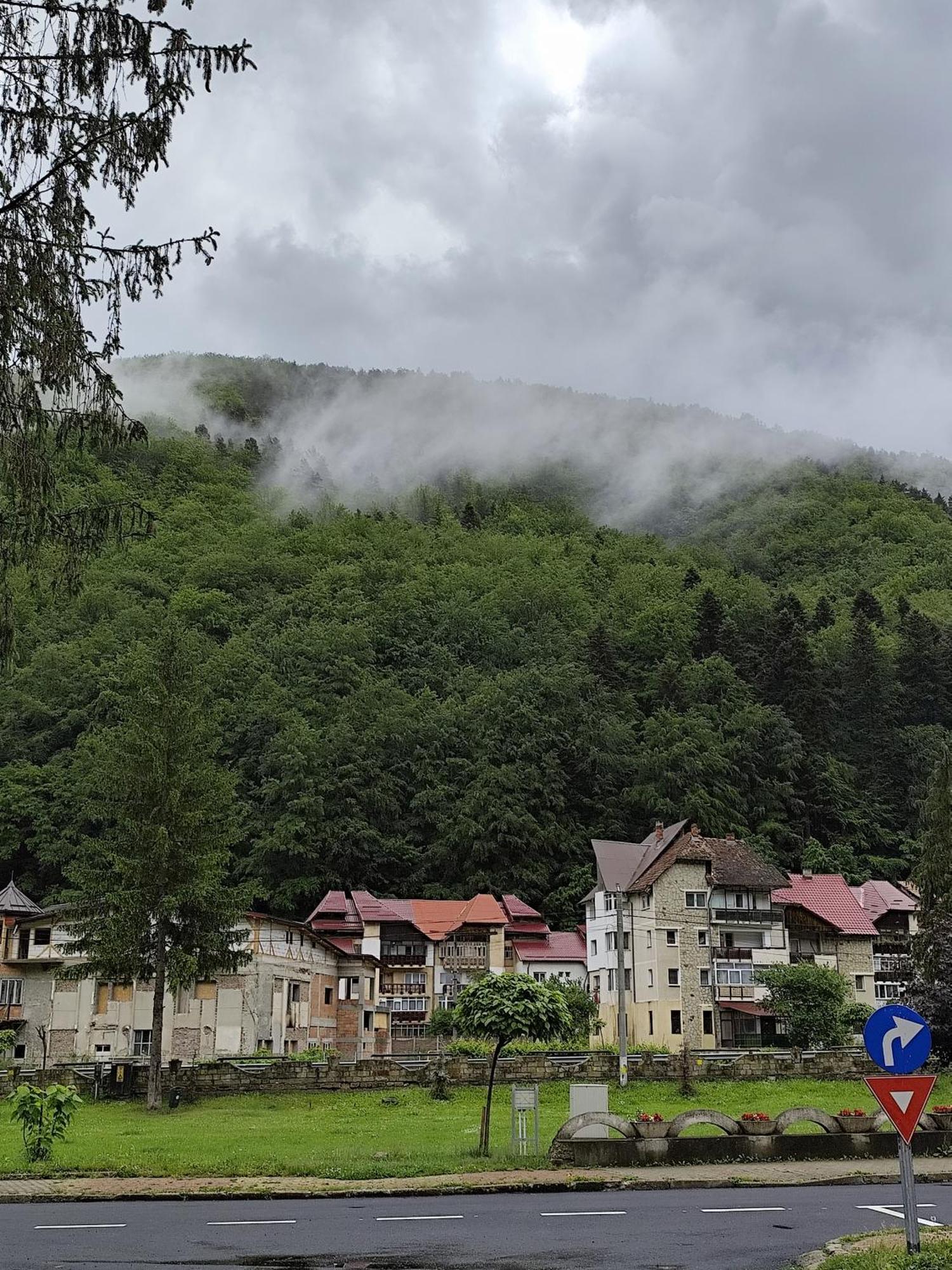 Apartamentul Alfa Slănic-Moldova Esterno foto